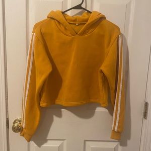 Cropped yellow hoodie
